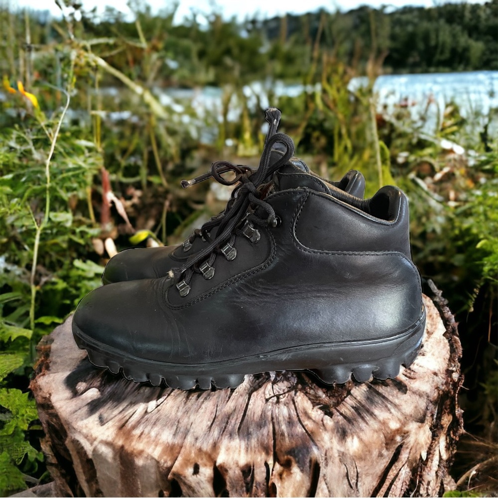 Columbus Women Hiking classic mountain boot Leather Black size : 9.5 from Italy